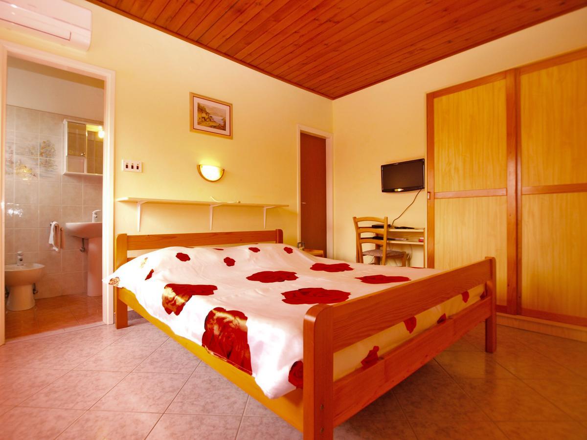Apartments Luciano 1576 Ližnjan Zewnętrze zdjęcie
